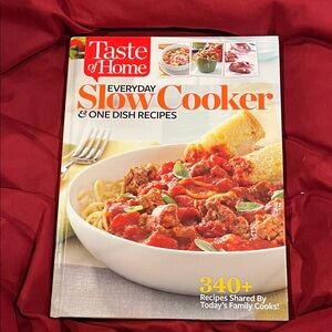 Taste of Home Slow Cooker & One Dish Recipes - Red Cover